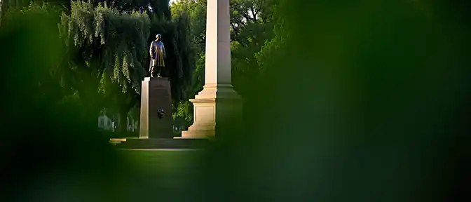 Память в сердце города: в махачкалинском парке появится мемориал Нурмагомеду Гаджимагомедову