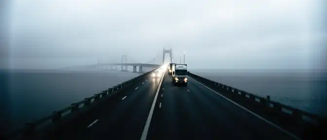 Проезд через Крымский мост снова открыт: движение автотранспорта восстановлено